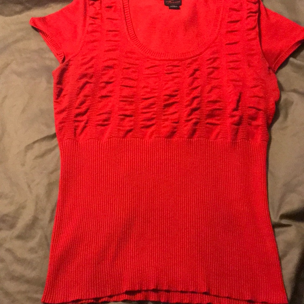 Short sleeve sweater